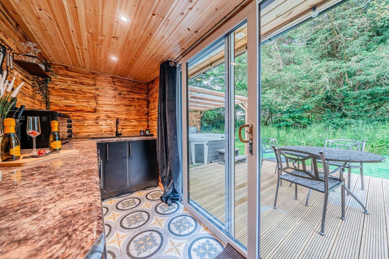 Cozy Cottage With Hot Tub! Cadnam Extérieur photo